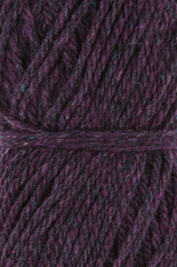 Donegal Woolen Spun 0080 aubergine